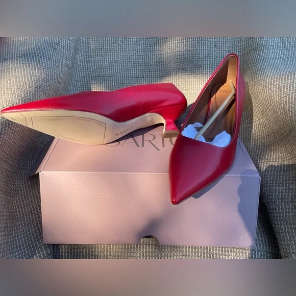 SARTO By Franco Sarto Red Heels - Picture 2 of 3